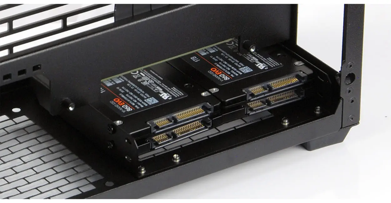 SSD Mounting Bracket for Quad 2.5 SSD in Cerberus or Cerberus X 